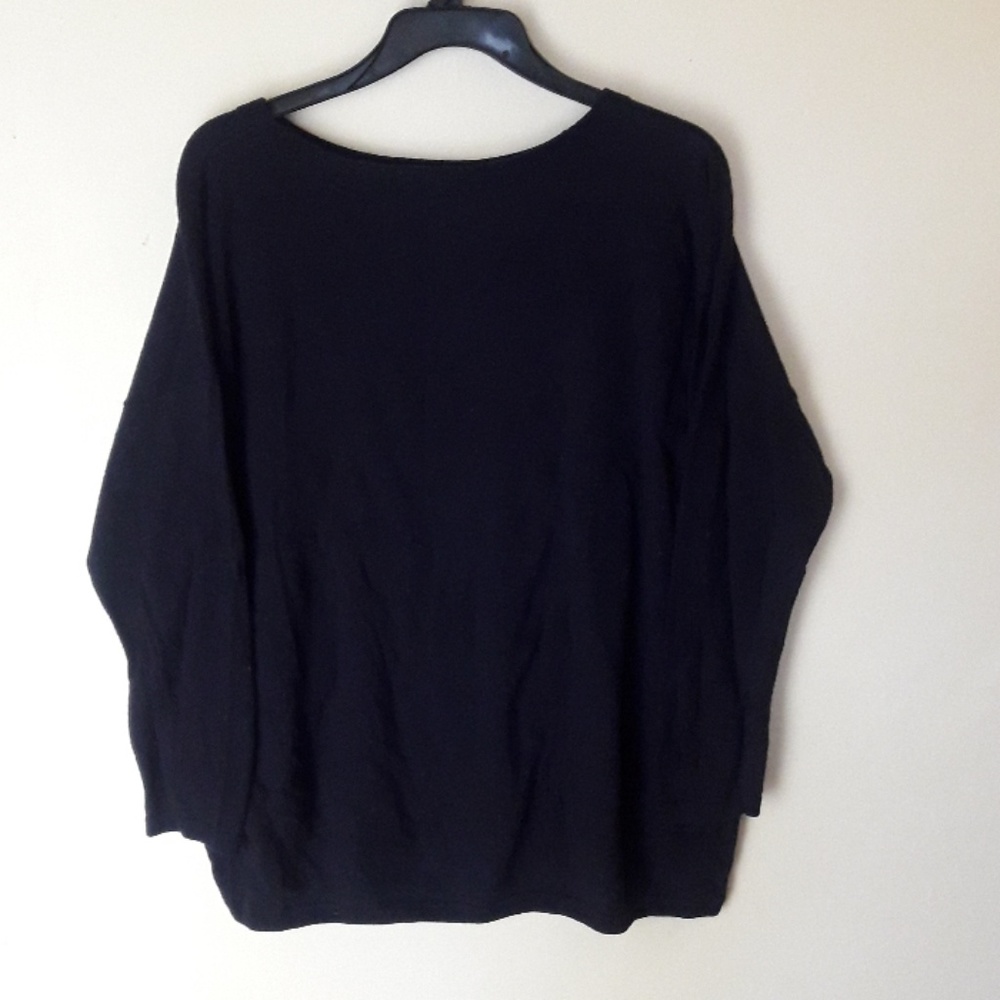 Sweater - Picture 7 of 7